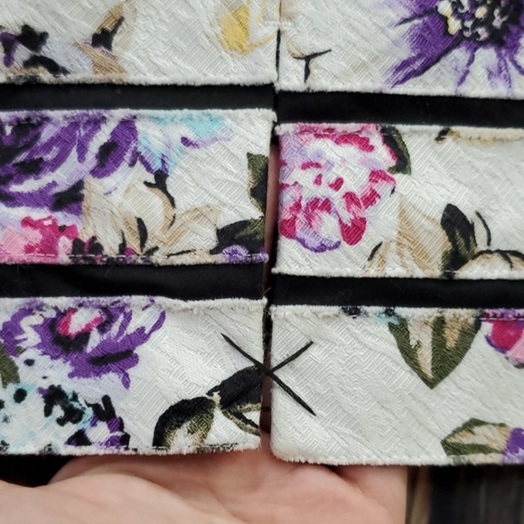 White black house market skirt - Picture 5 of 7